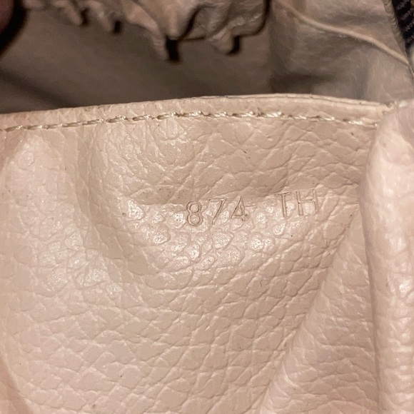 Sold on ig Authentic vintage Louis Vuitton Trouse 28 (makesup pouch) - Picture 8 of 16